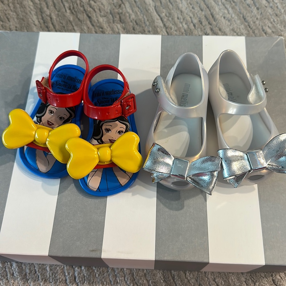 Mini Melissa size 5 shoes